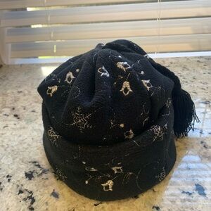 Elegant Black and White Women's Winter Hat